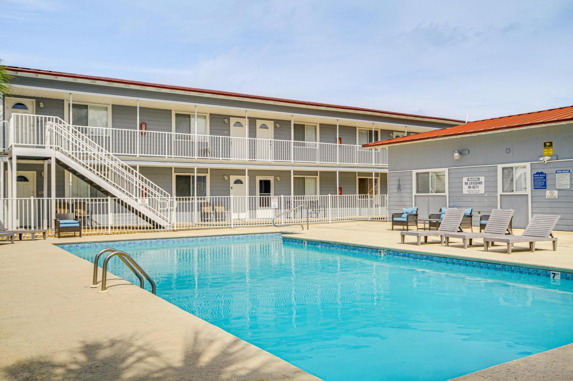 Airy Biloxi Condo With Patio Walk To Beach! Buitenkant foto